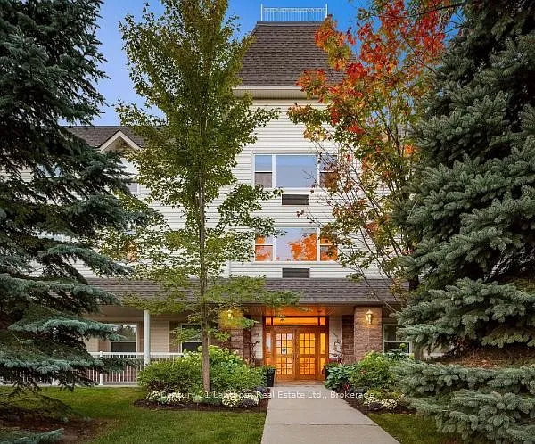 450 Yonge St #323