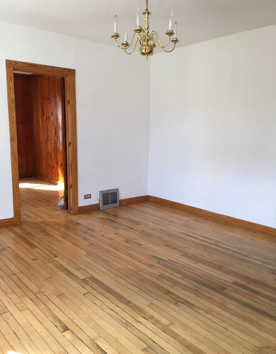 10810 Wrightwood Avenue — Photo 4