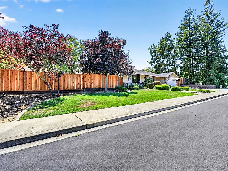 2628 Superior Dr — Photo 53
