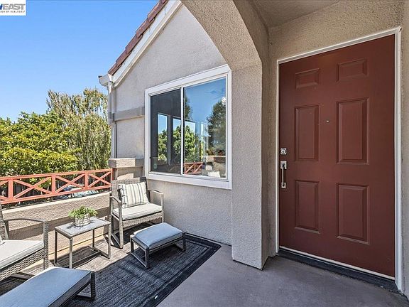 3rd image of 67 Mirabelli Cir