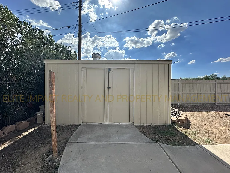 4049 N Ray Pl — Photo 22