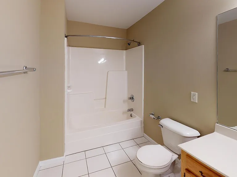 1404 N Garfield St — Photo 10