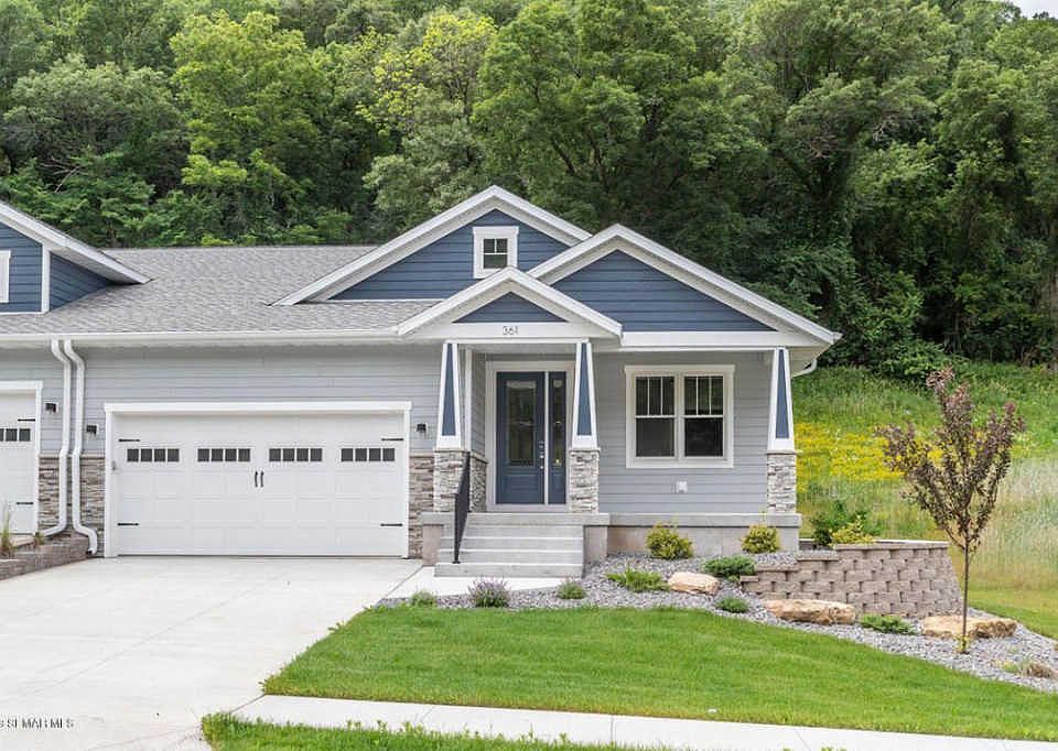 1st image of 361 Valley Oaks Dr