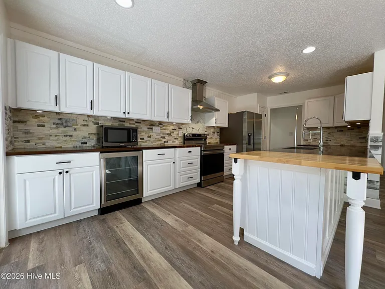 502 Worth Dr — Photo 10
