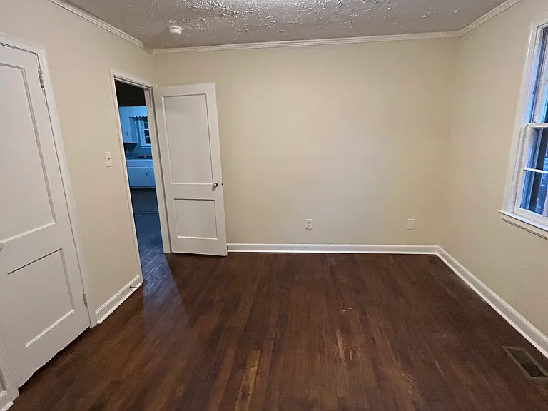 3221 Atkins Dr — Photo 23