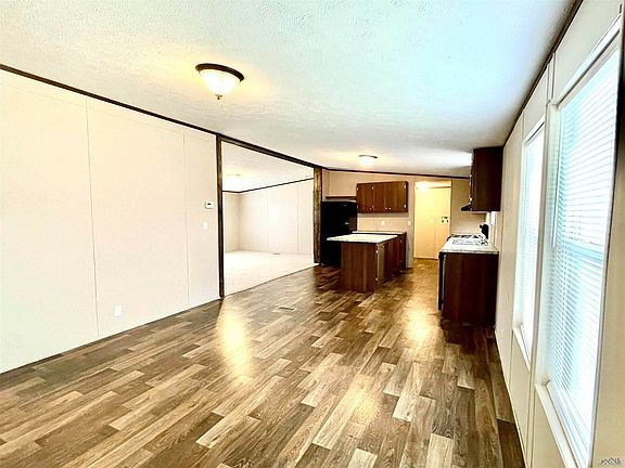 5th image of 506 Paula Dr