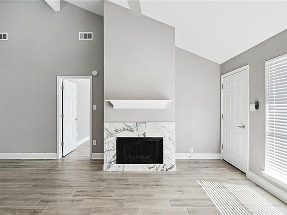 3rd image of 2512 Virginian Colony Ave