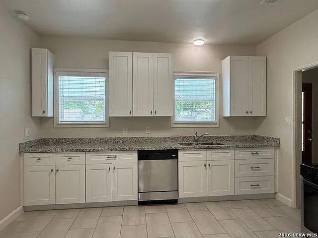 1910 McKinley Ave — Photo 11