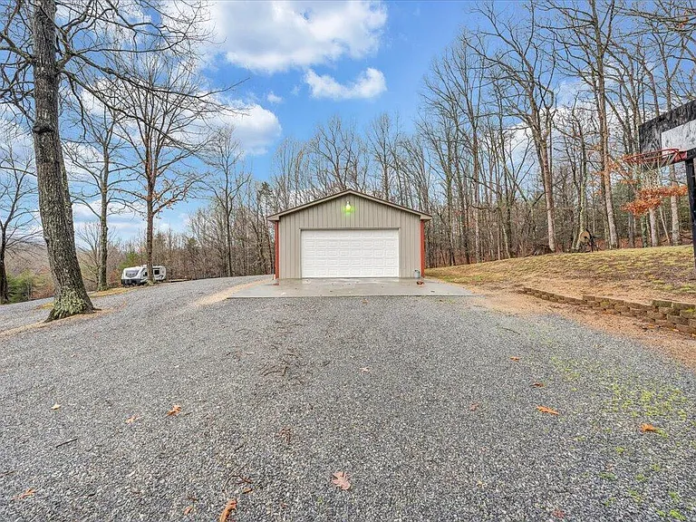 1873 Statler Rd — Photo 30