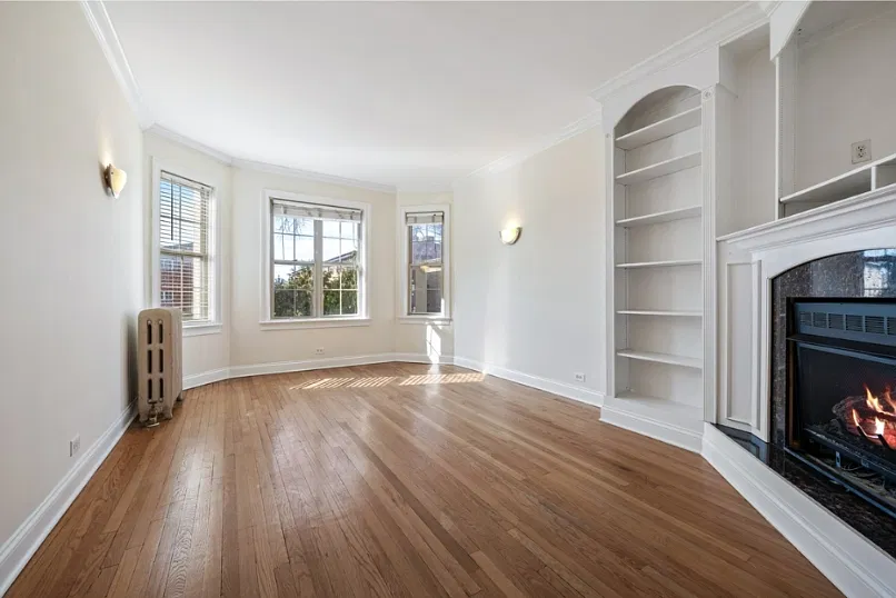 1 bed, 876 sqft, $1,900 — Photo 3