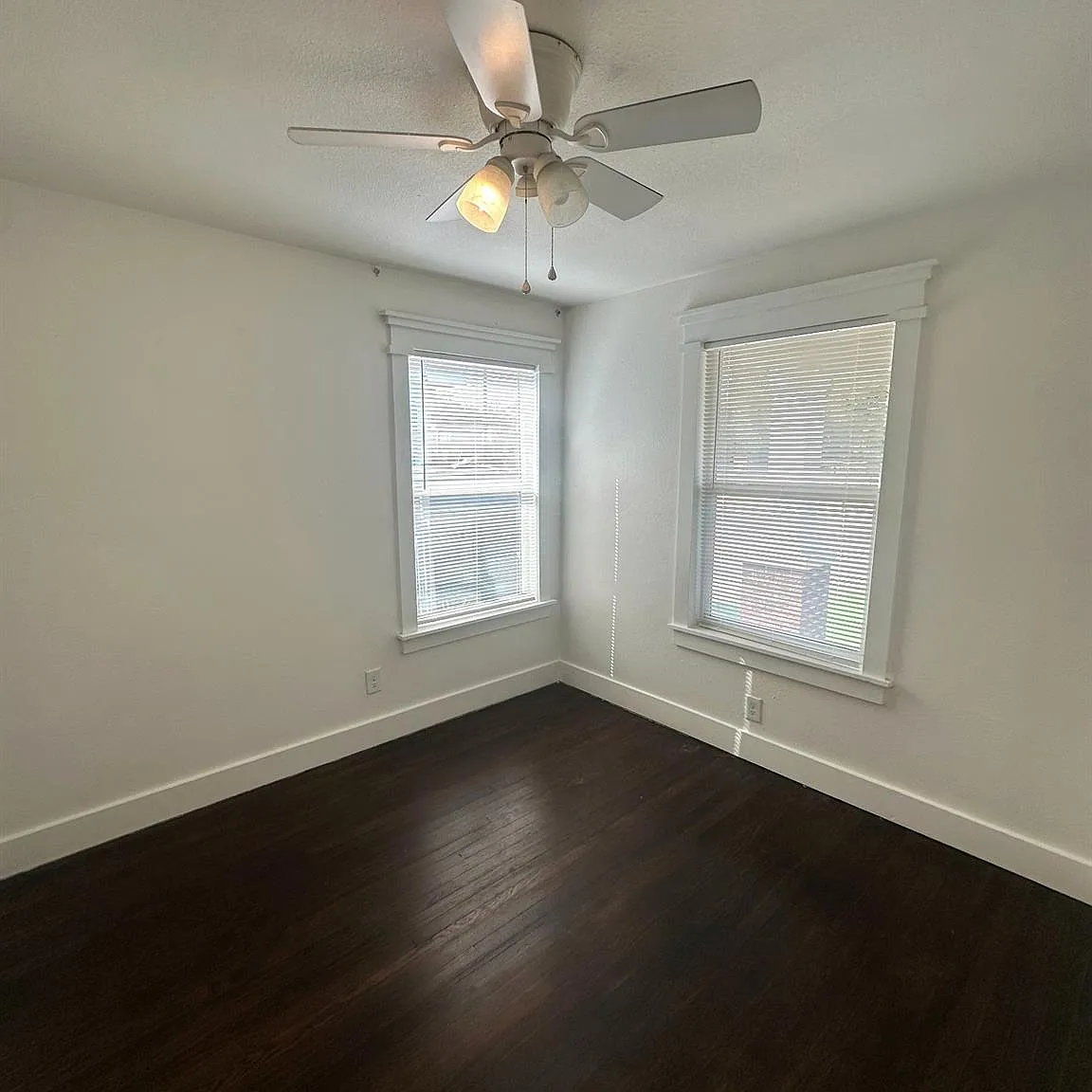 2 bed, 2.0 bath, 920 sqft, $1,650 — Photo 2