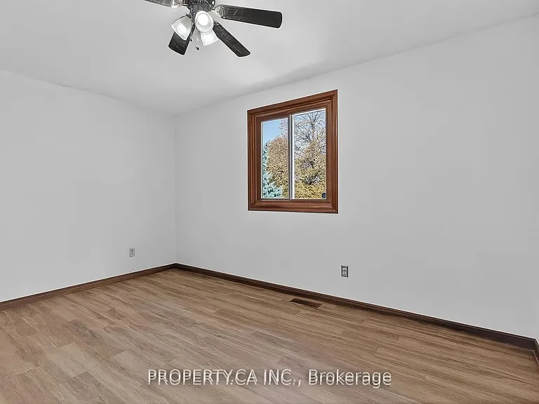 194 Merritt Ave — Photo 13