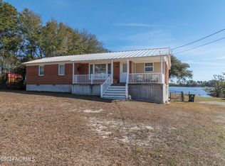 234 Peninsula Manor Rd, Hubert, NC 28539