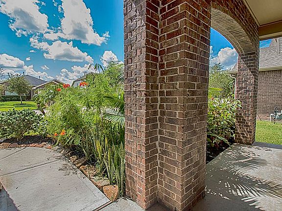 3rd image of 12905 Winter Springs Dr