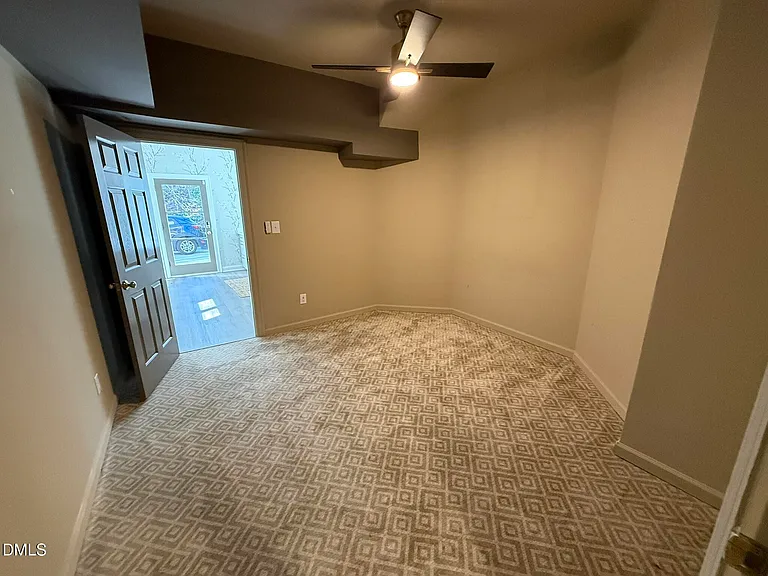 3617 Carlow Ct — Photo 29