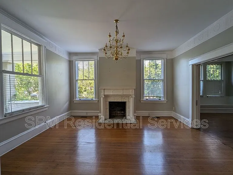 1701 Princess St — Photo 2