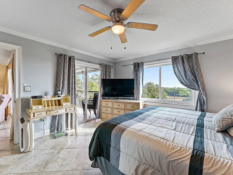 275 Palm Ave #C402 — Photo 23