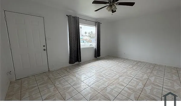 2 bed, 750 sqft, $1,400 — Photo 2