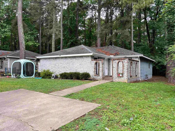 300 Bellewood Ln, Jacksonville, AR 72076