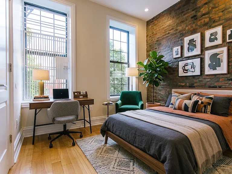 884 Madison St #3L — Photo 3
