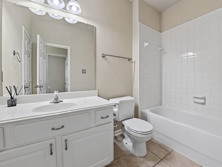 9762 Wheaton Edge Ln — Photo 11