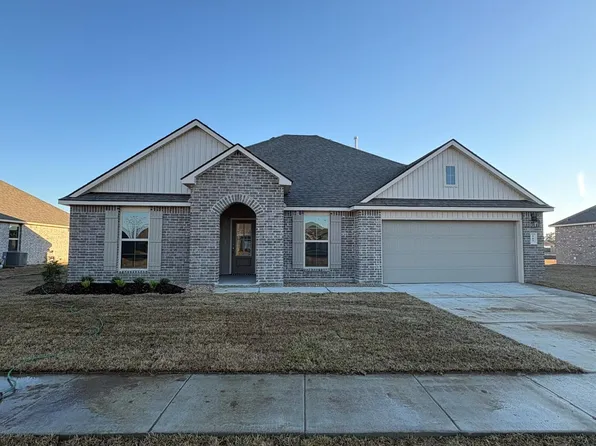 503 Fontaine Ct, Breaux Bridge, LA 70517