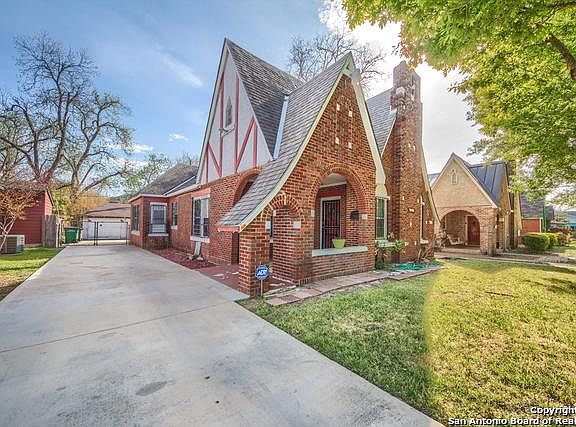 4th image of 1036 Bailey Ave