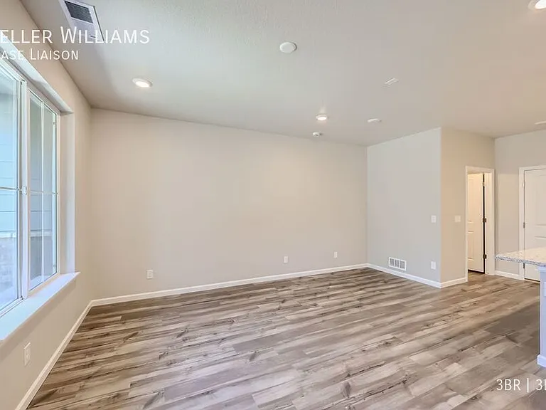 477 Millwall Cir — Photo 9