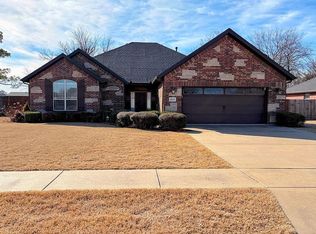 4943 W Homespun Dr, Fayetteville, AR 72704