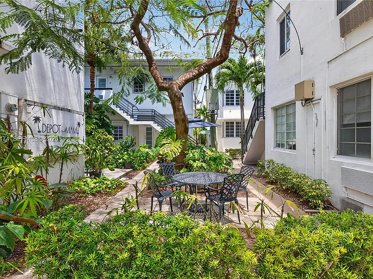 1601 Jefferson Ave #TH — Photo 42