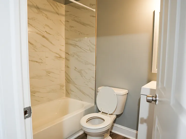 1615 N Spring St — Photo 10