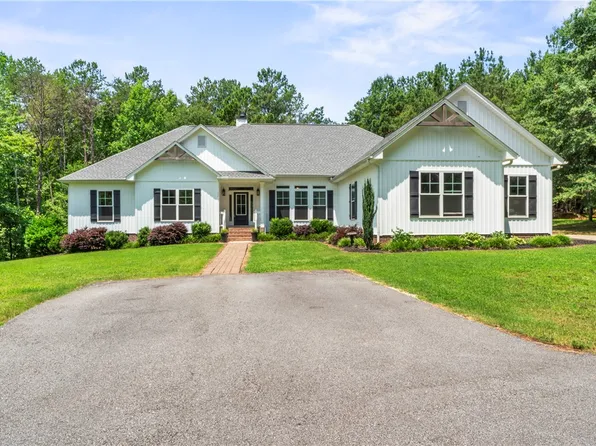 225 Meadow Brook Ln, Pickens, SC 29671