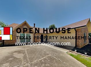 7120 Greenspring Dr, Arlington, TX 76016