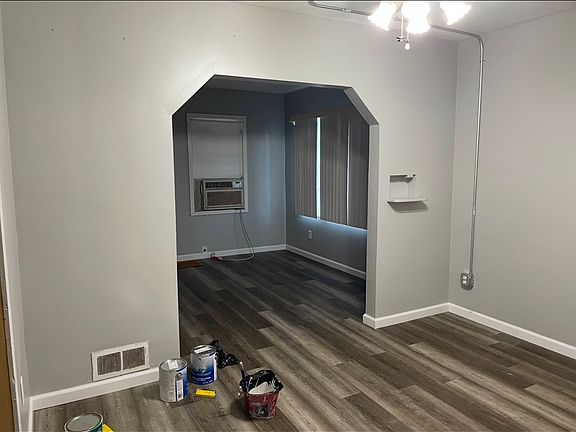 3rd image of 1214 Porter Ave