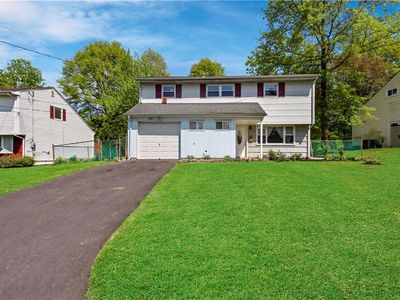 22 Bush Pkwy, East Brunswick, NJ, 08816