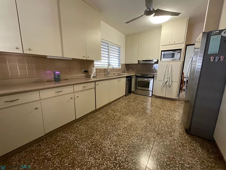 1771 Siervas De Maraa — Photo 4