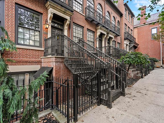 3rd image of 296 E Gay St #G41
