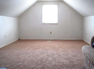 325 Mercer Ave, Bellmawr, NJ 08031