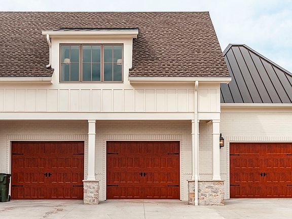 4th image of 197 E Bugg Hollow Rd