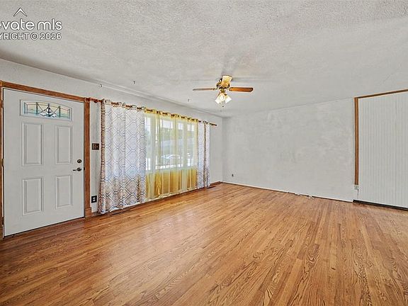 3rd image of 32 Dudley Ave
