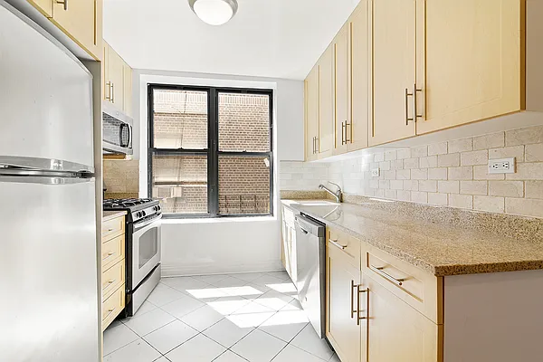 Rented by Compass | media 5