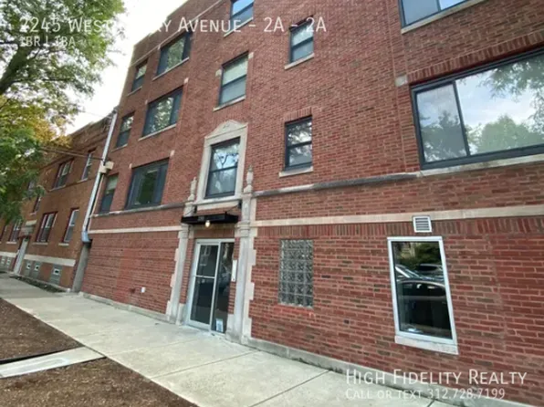 2245 W Barry Ave #2A, Chicago, IL 60618