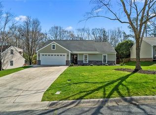 8626 Golf Ridge Dr, Charlotte, NC 28277