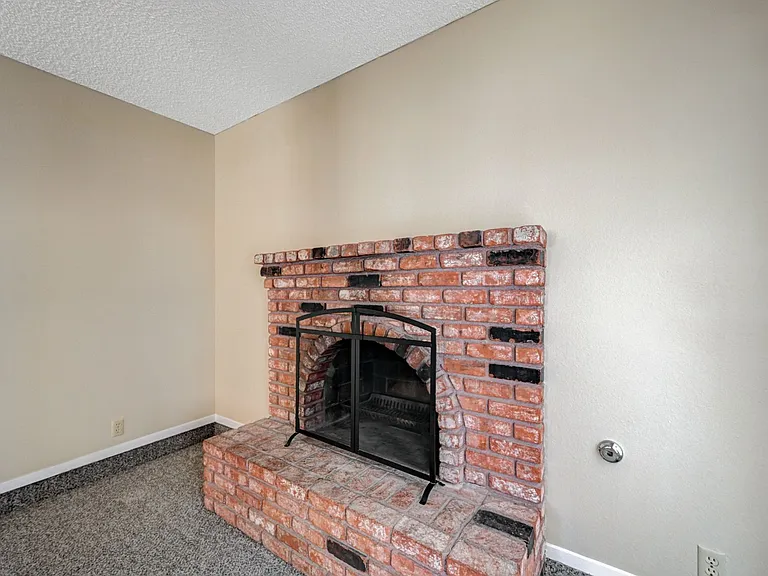 6813 Greydawn Dr — Photo 12
