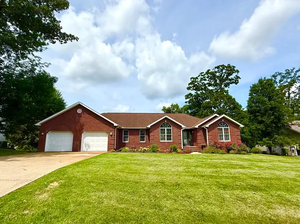 2504 Saddle Ln, Marion, IL 62959