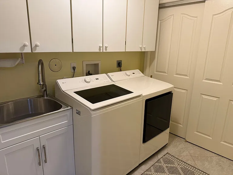 8340 Mystic Greens Way #1501 — Photo 40