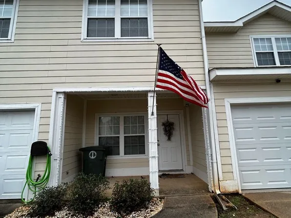 31 Courtyard Way, Enterprise, AL 36330