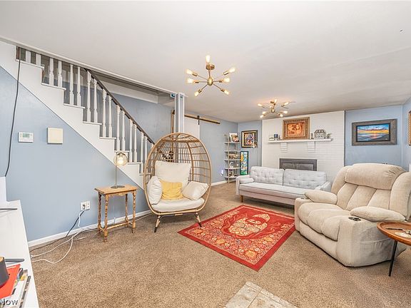 5th image of 435 Croston Rd