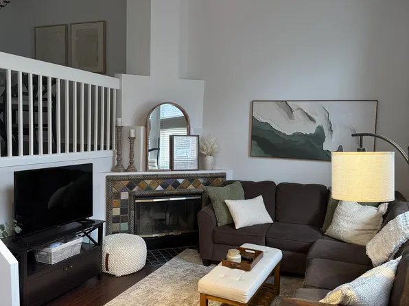 177 N Georgetown Sq #84, Royal Oak, MI 48067