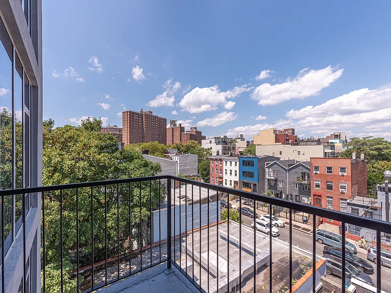 1044 Bedford Ave #5D — Photo 8